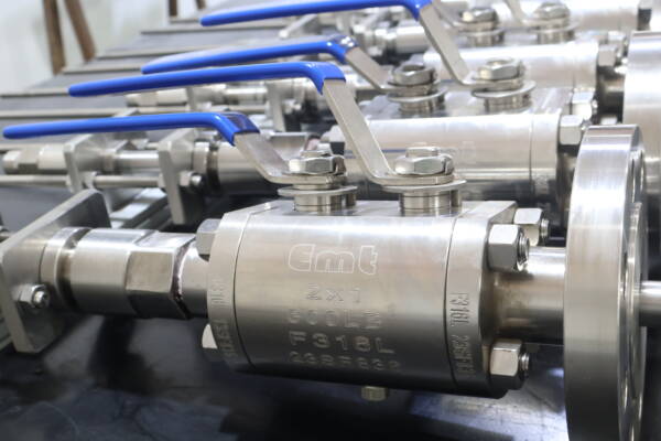 chemical injection quill