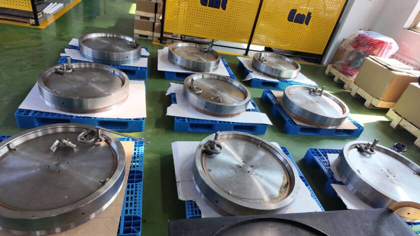 quick opening closure