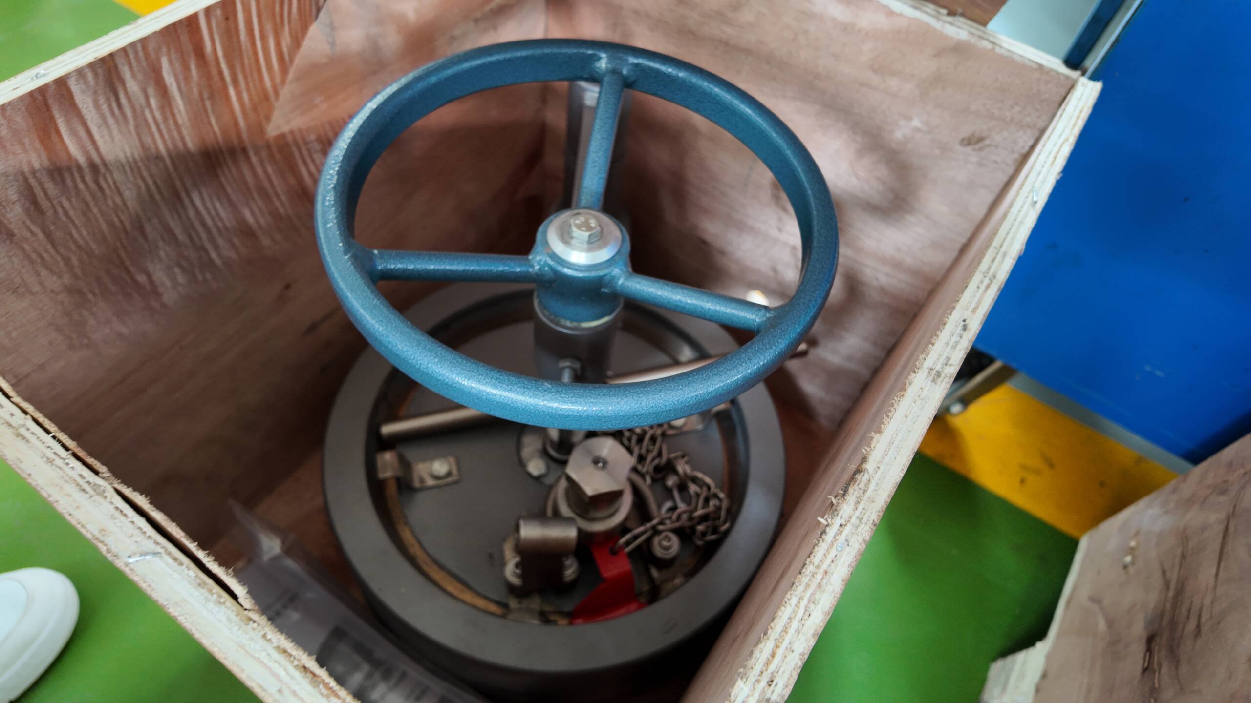 quick opening closure